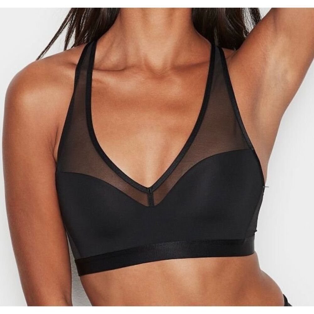 Victoria’s Secret 32B Incredible lightweight max black sports bra